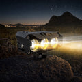 Faro LED auxiliar de 3 lupas encendido